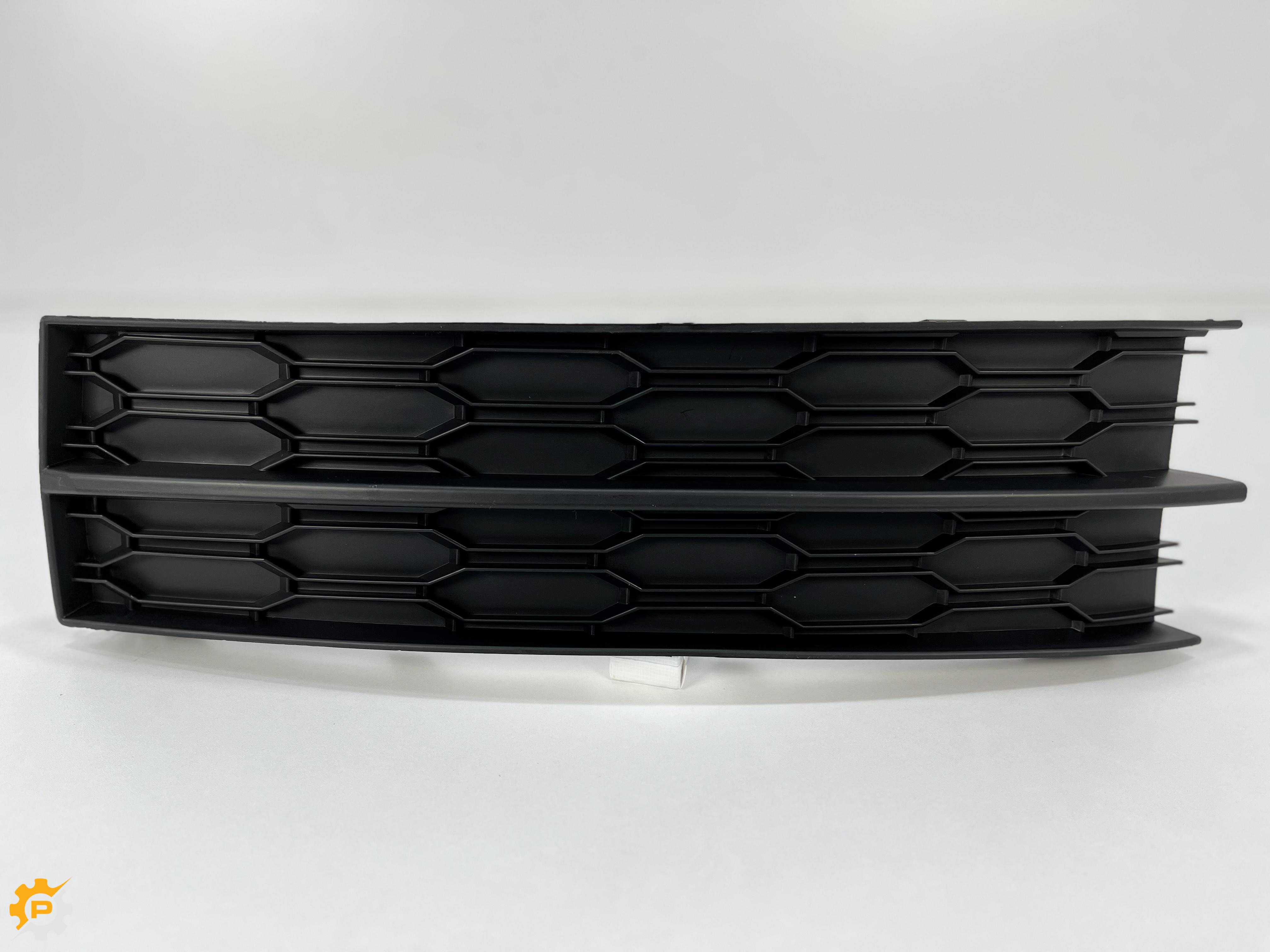 FR Bumper, Fog Lamp Cover RH