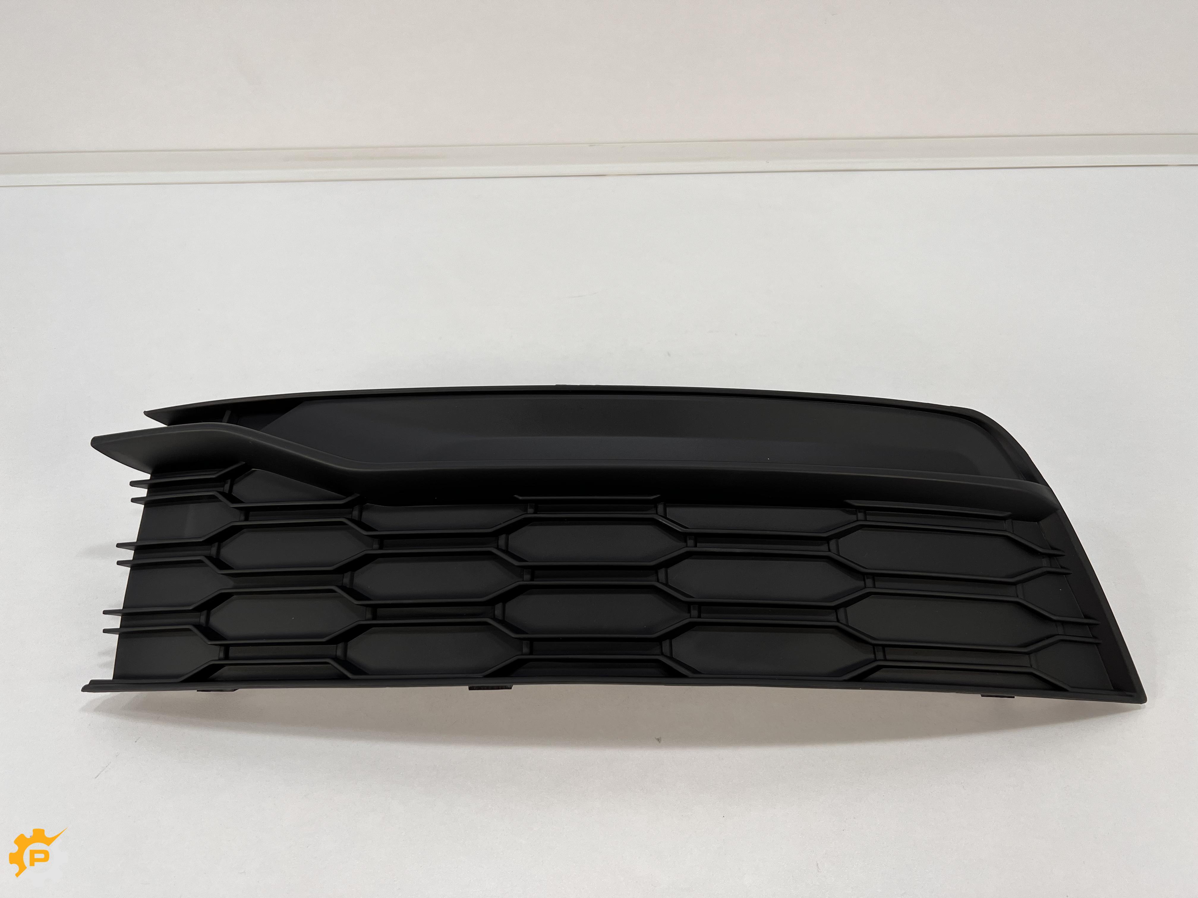 FR Bumper, Fog Lamp Cover RH