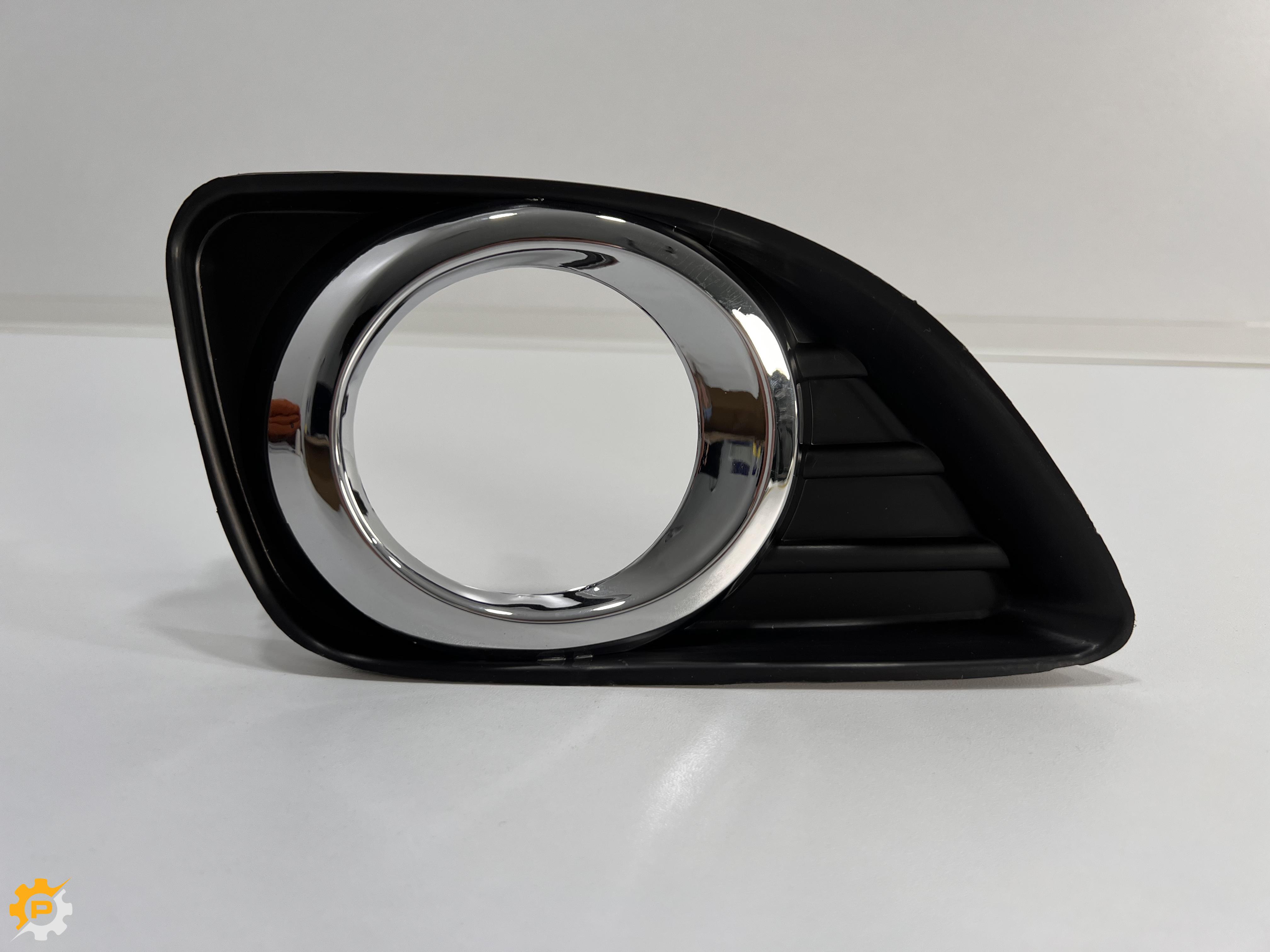 FR Bumper, Fog Lamp Frame RH
