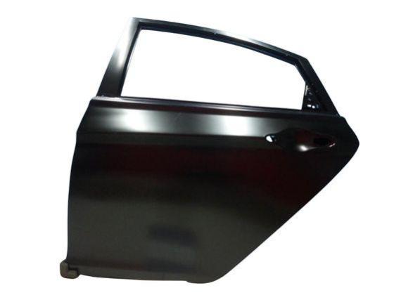 Задняя левая дверь